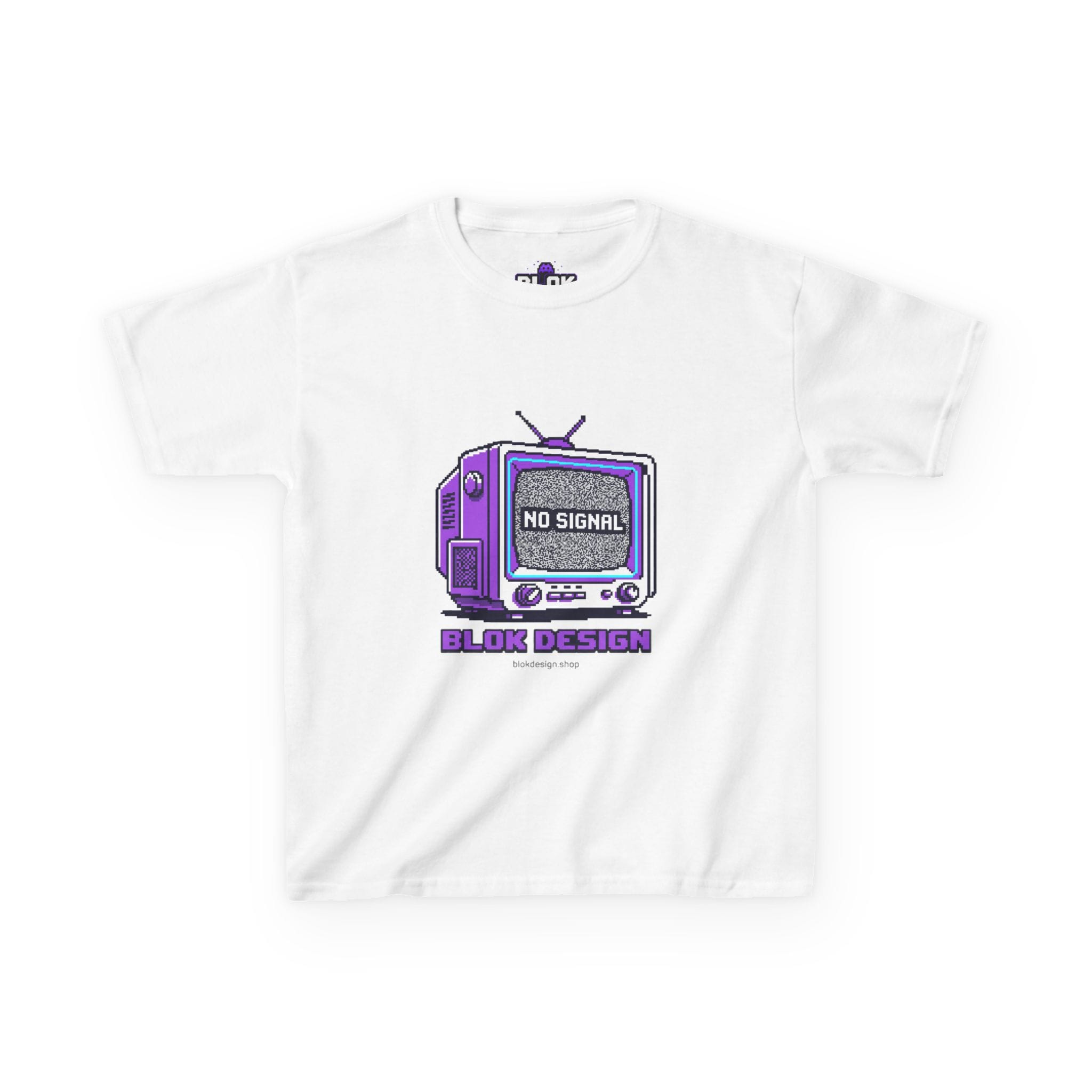 No Signal CRT pixel art kids tee on a black cotton base, featuring a chunky voxel-rendered CRT television with purple and white pixel blocks, cyan screen glow, and NO SIGNAL text in the centre of the static-filled screen — blok.Design Memes collection.